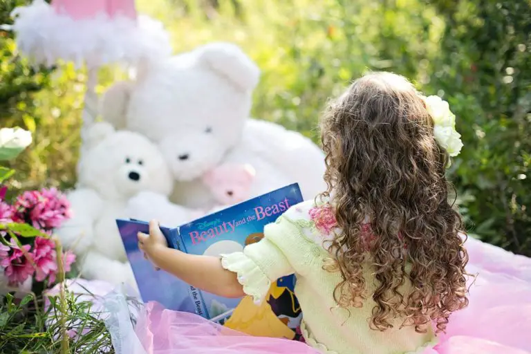7 Great Reading Strategies For Preschoolers
